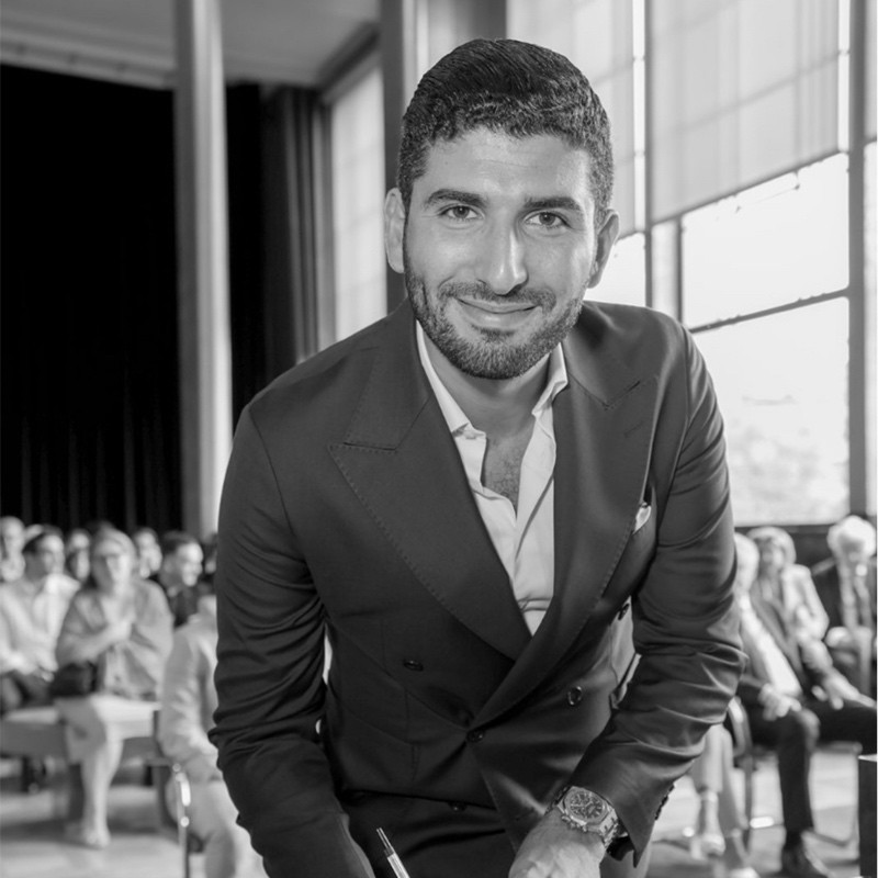 Dan Perez, Capital P.